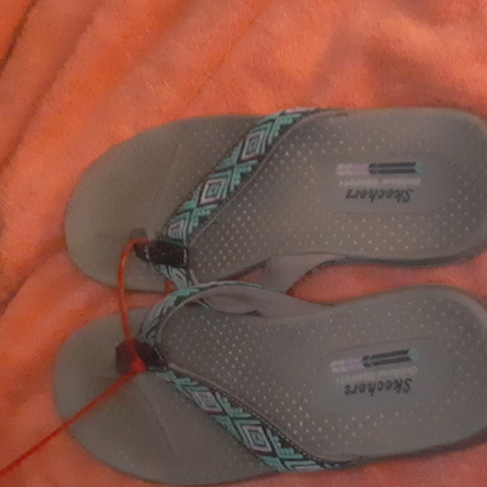 Very cute Skechers outdoor lifestyle women's sandals